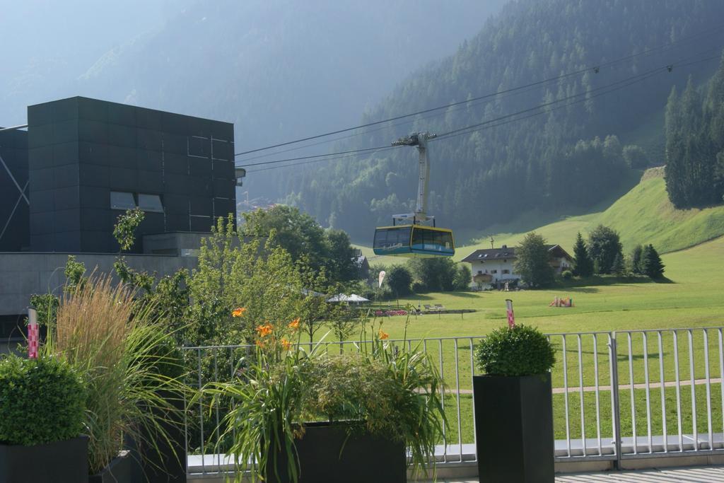 Apart Mountain Lodge Mayrhofen Bagian luar foto