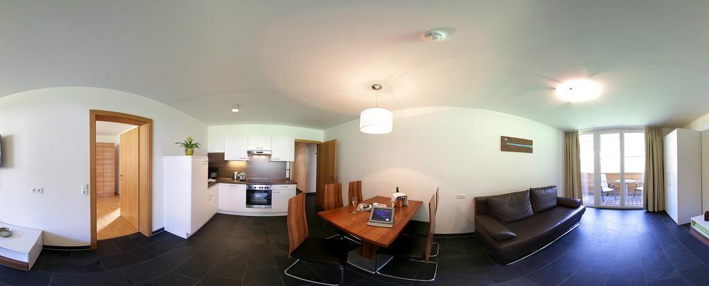 Apart Mountain Lodge Mayrhofen Bagian luar foto